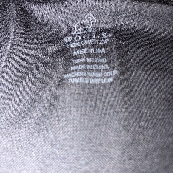 Woolx Explorer 1/4 Zip, Size Medium - Picture 3 of 4